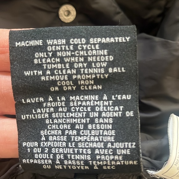 Cole Haan woman’s quilted down jacket small/petite black - Picture 8 of 12